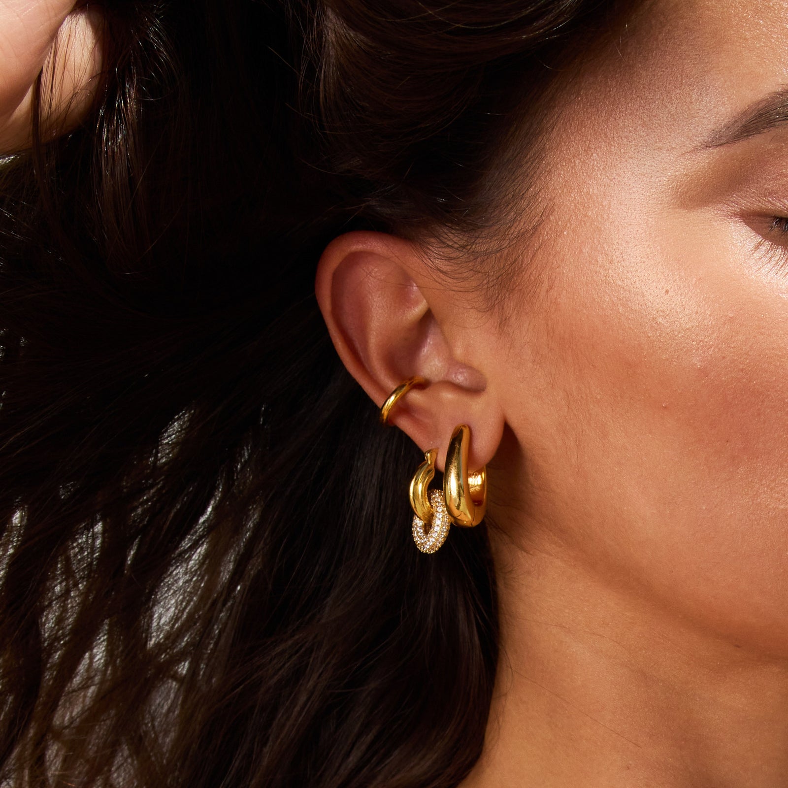 【新品】UPALA Cloud Hoop Stud ゴールドピアス UPALA Cloud Hoop Stud ゴールドピアス